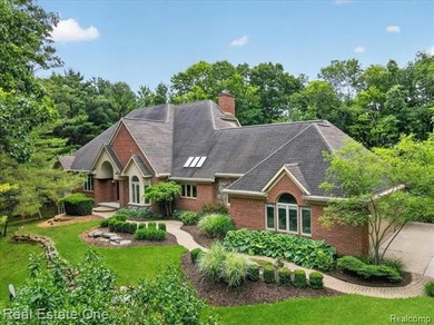 Private Country Living on 9.16 Acres with Two Lakefront - photo 1