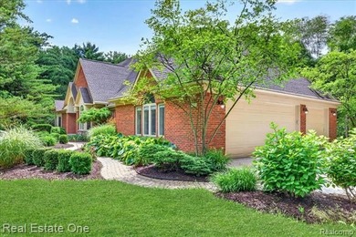 Private Country Living on 9.16 Acres with Two Lakefront - photo 4