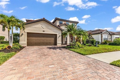 Skip the construction delays & move right into this beautifully - photo 4