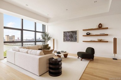 An expansive waterfront Tribeca home just completed a high-end - photo 13