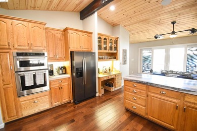 LAKEFRONT LIVING, WITH SWEEPING, PANORAMIC LAKE & MOUNTAIN - photo 14