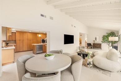 Nestled on a quiet cul-de-sac within the prestigious Seagate - photo 18