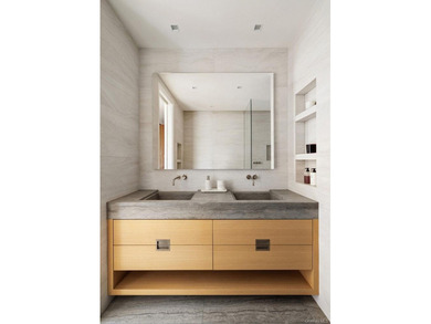 An expansive waterfront Tribeca home just completed a high-end - photo 19