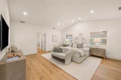 Nestled on a quiet cul-de-sac within the prestigious Seagate - photo 21