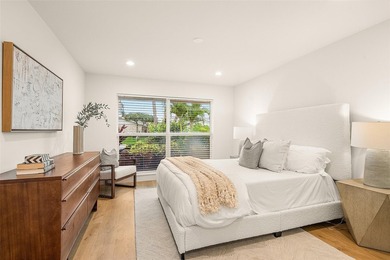 Nestled on a quiet cul-de-sac within the prestigious Seagate - photo 29