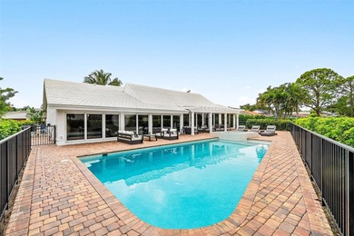 Nestled on a quiet cul-de-sac within the prestigious Seagate - photo 33