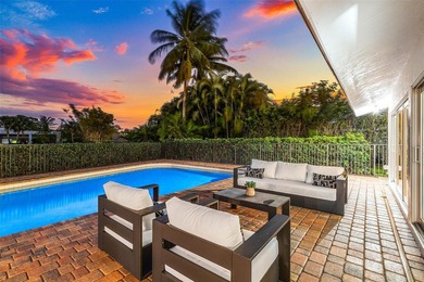 Nestled on a quiet cul-de-sac within the prestigious Seagate - photo 38