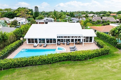 Nestled on a quiet cul-de-sac within the prestigious Seagate - photo 41