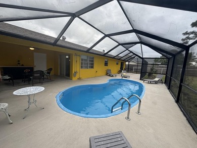 St. Lucie River Home For Sale in Port Saint Lucie Florida