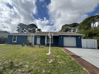 882 SE Walters Terrace - photo 2