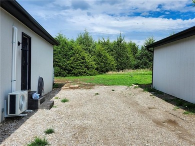 Don't miss this charming brand-new home, perfect for a summer - photo 11