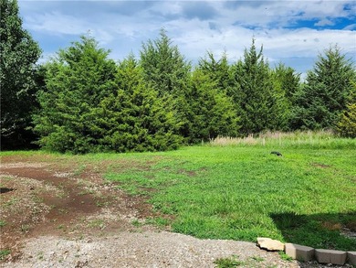 Don't miss this charming brand-new home, perfect for a summer - photo 13