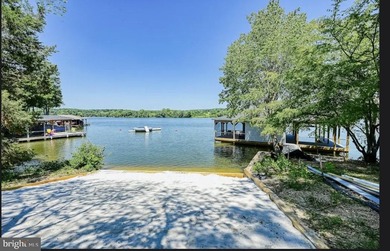 *** TO BE BUILT NEW CONSTRUCTION***Exceptional Water View Custom - photo 14