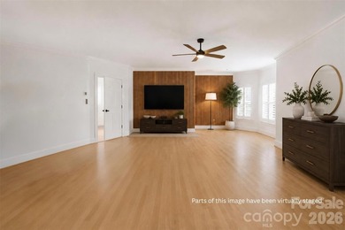 OPEN HOUSE: Saturday, 7/25 from 11-1 pm! A rare double-lot - photo 18