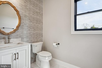 *** TO BE BUILT NEW CONSTRUCTION***Exceptional Water View Custom - photo 25