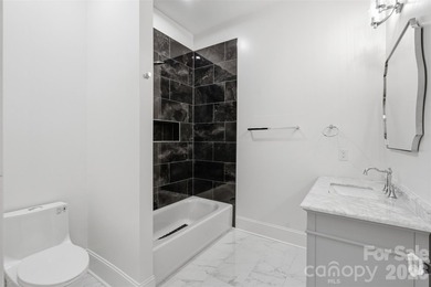 OPEN HOUSE: Saturday, 7/25 from 11-1 pm! A rare double-lot - photo 34
