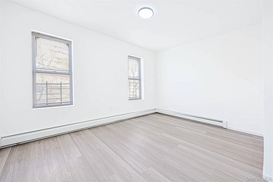 Great investment opportunity in the Bronx with low annual taxes - photo 5