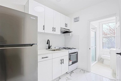Great investment opportunity in the Bronx with low annual taxes - photo 6