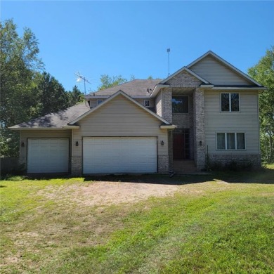 Chain Lake Home For Sale in North Branch Minnesota