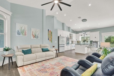 Experience the charm of a Key West-inspired retreat in the heart - photo 2