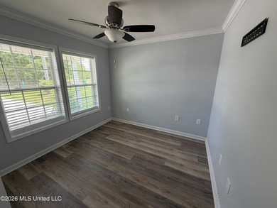 PRICE REDUCTION! You will not want to miss out on this charming - photo 2