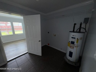 PRICE REDUCTION! You will not want to miss out on this charming - photo 7