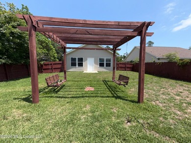 PRICE REDUCTION! You will not want to miss out on this charming - photo 9