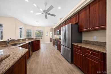 Perfectly positioned in the highly desirable Oak Village section - photo 11