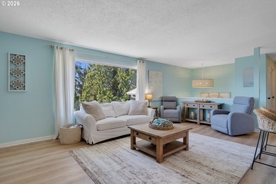 Stunning Valley Views & Coastal Convenience. This immaculate - photo 15