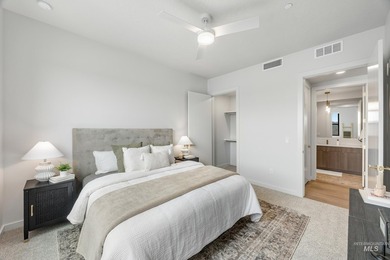 Open Weds & Sat 12-2! Residence 210 at The Murray - Discover - photo 16