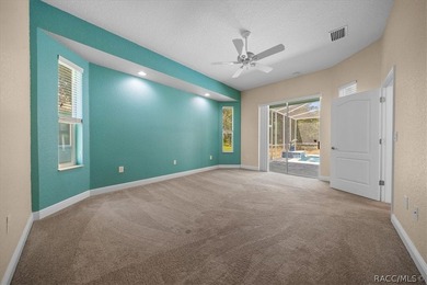 Perfectly positioned in the highly desirable Oak Village section - photo 16