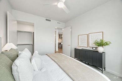 Open Weds & Sat 12-2! Residence 210 at The Murray - Discover - photo 17