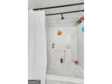 Welcome home to this charming 3-bedroom, 2-bath home in the - photo 23