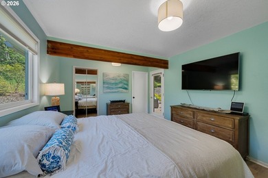 Stunning Valley Views & Coastal Convenience. This immaculate - photo 23