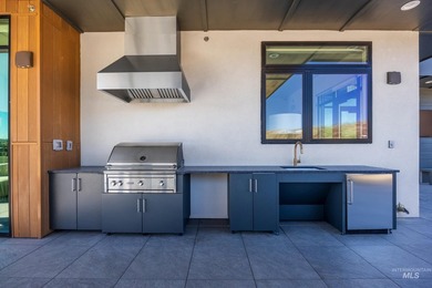 Open Weds & Sat 12-2! Residence 210 at The Murray - Discover - photo 28