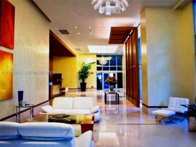 Open and bright spacious Loft in Brickell area. 1 Bedroom and - photo 2