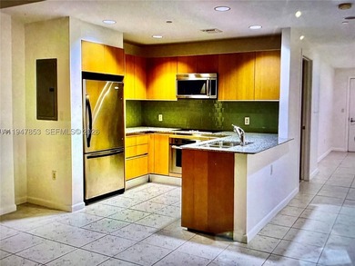 Open and bright spacious Loft in Brickell area. 1 Bedroom and - photo 9