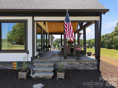 2023 build, sitting on 4.77 acres this 4BR, 3.5BA home blends - photo 40