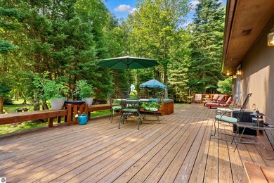 Secluded and wooded lot in Lakewood shores. Original owners have - photo 5