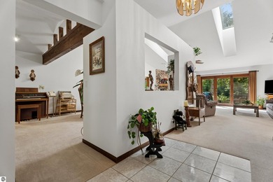 Secluded and wooded lot in Lakewood shores. Original owners have - photo 10