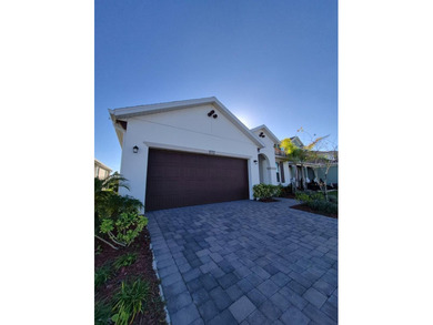 Lake Tohopekaliga Home For Sale in Kissimmee Florida