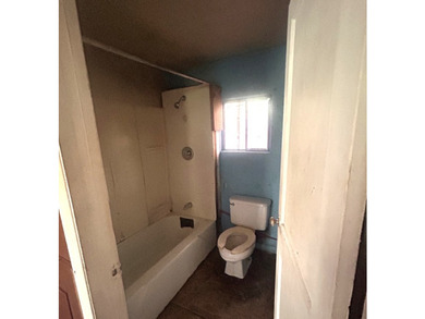 Looking for a fixer-upper, here it is. 2br 1 ba house on School - photo 6