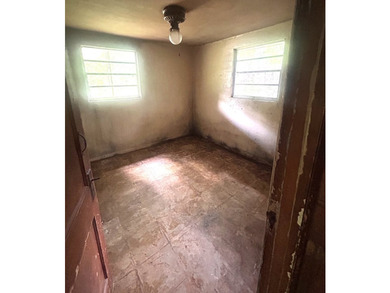 Looking for a fixer-upper, here it is. 2br 1 ba house on School - photo 8