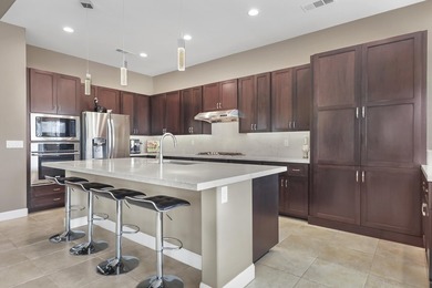 Located within Bellissimo, an intimate gated enclave of just 51 - photo 3