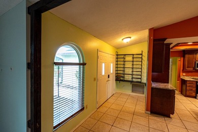 This is a unapproved short sale. Submit your offer for this - photo 9