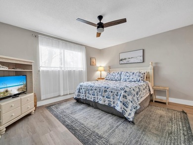 Ground floor unit, fully furnished and turn key. Ideal for a - photo 12