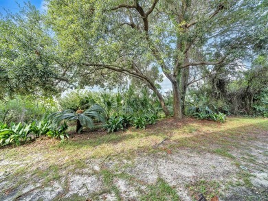 Ground floor unit, fully furnished and turn key. Ideal for a - photo 20
