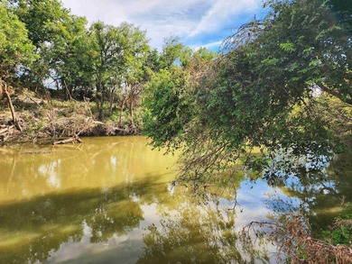 Nestled in the heart of the Texas Hill Country, this remarkable - photo 24