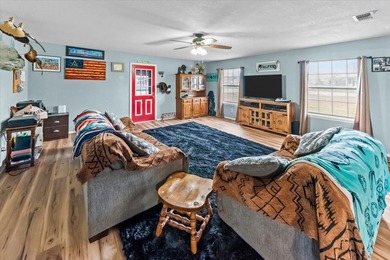 Charming Brick Home Ready for Its Next Owners! This brick home - photo 11