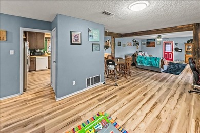 Charming Brick Home Ready for Its Next Owners! This brick home - photo 14
